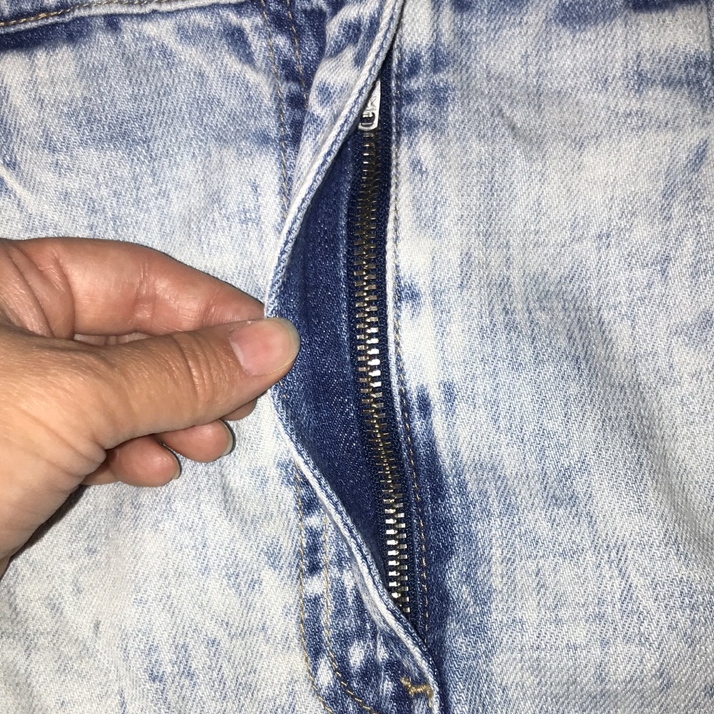 Blank NYC Light Blue Denim Romper - Picture 6 of 13